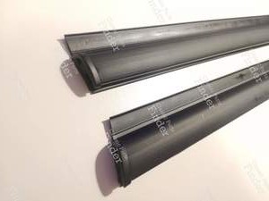 Left and right front lower door trim - BMW 5 (E34)