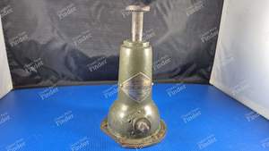 Magnificent bottle jack - CITROËN Type C (5HP)