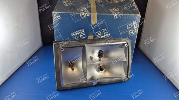 Halterung für die linke Rücklichtplatte - PEUGEOT 104 / 104 Z - 6342.70- 0