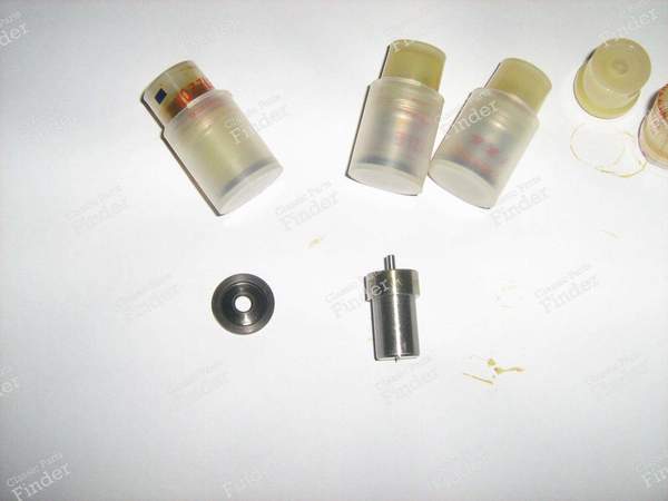 Injektor - NISSAN Sunny / Sentra / Tsuru (B12) - 1662016A25