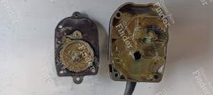 Windshield wiper motor - PEUGEOT 204 - 52121102- thumb-6