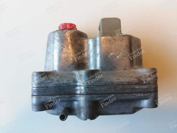 Régulateur de pression de commande (WUR) - Moteur M110 - MERCEDES BENZ W123 - 0438140057 / 0000701662- 5