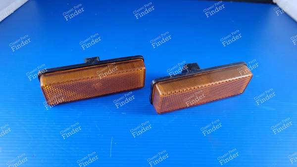 Pair of wing repeater turn signal lights - PEUGEOT J5 - 4951- 1