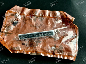 Bagde Bertone - ALFA ROMEO Giulia Sprint GT / GTV / GTC / GTA (105/115 Coupés)