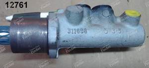 Maitre cylindre Talbot Horizon D - SIMCA-CHRYSLER-TALBOT Horizon - F E G	12761	MC2	x	1	45€ Maitre cylindre tendem 3 sorties Talbot Horizon D de 7/82 à 1/83, diametre piston 20,6mm. Piece neuve dans sa boite d'origine.- thumb-0