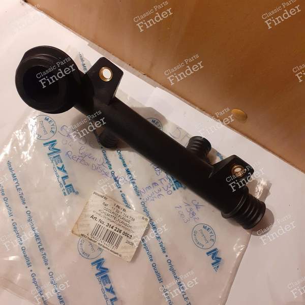 Flansch für den Anschluss des Kühlmittelschlauchs - BMW 3 (E30) - 11531714738- 1