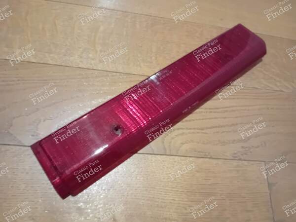 Cabochon de feu / Catadioptre arrière central - RENAULT 15 / 17 (R15 - R17) - 21330001- 0