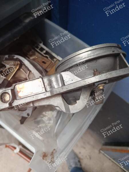 K-Jetronic-Einspritzdüsenhalter – 16V-Ausführung - VOLKSWAGEN (VW) Corrado - 0438120195 / 027133353- 1