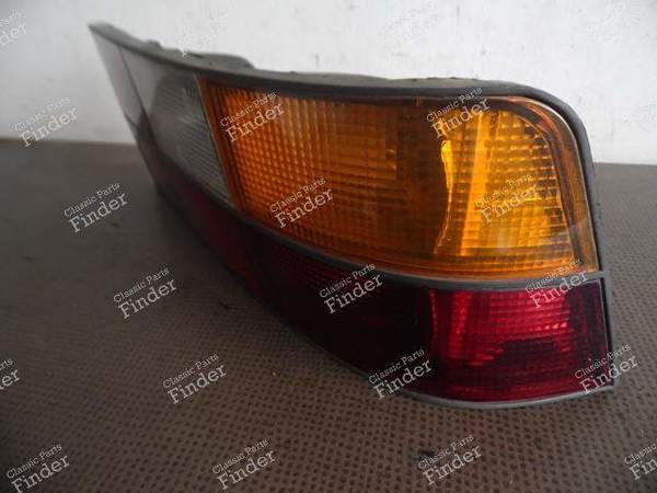 FEU ARRIERE DROIT - PORSCHE 924 - 477945216- 2