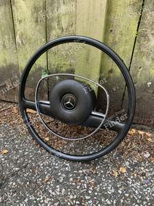 Steering wheel - MERCEDES BENZ W108 / W109