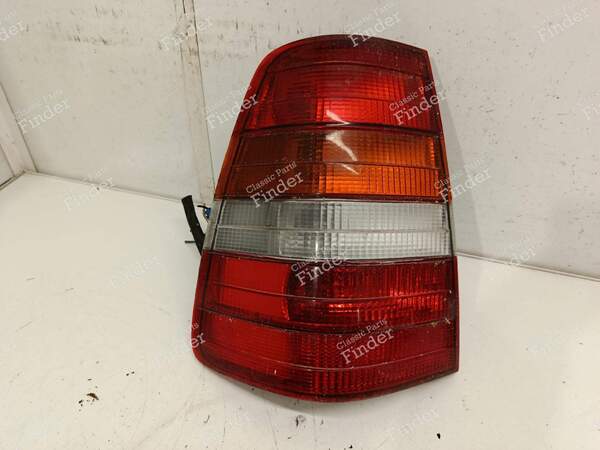 Linkes Rücklicht – Kombi-Version - MERCEDES BENZ E (W124) - A1248204364- 0