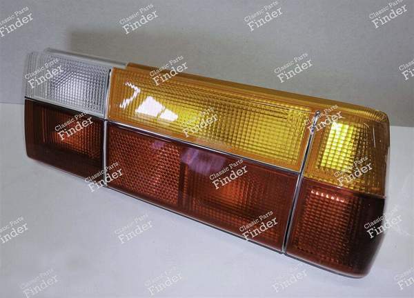 Feu arrière droit - Série 2 - PEUGEOT 305 - 6351.23- 0