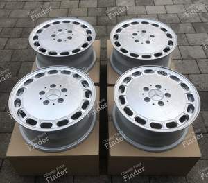 MERCEDES 'GULLIDECKEL' ORIGINAL WHEELS - W124/1244001802 - 6,5Jx15 ET49 - MERCEDES BENZ E (W124) - 124 400 18 02- thumb-0