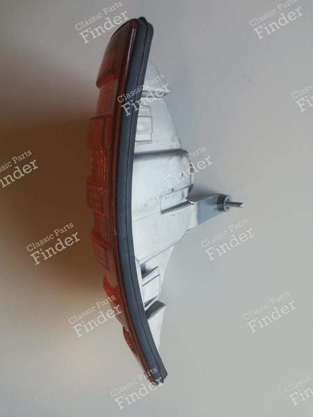 Left front turn signal light - HELLA - MERCEDES BENZ W123 - A0008200421- 2