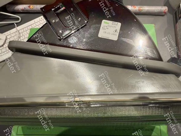 Brandneuer Scheinwerfer links – Phase 2 - PEUGEOT 305 - 068939- 1