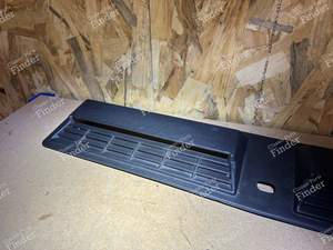 Lufteinlass der Motorhaube - VOLKSWAGEN (VW) Golf I / Rabbit / Caddy / Jetta - 0583G1- thumb-2