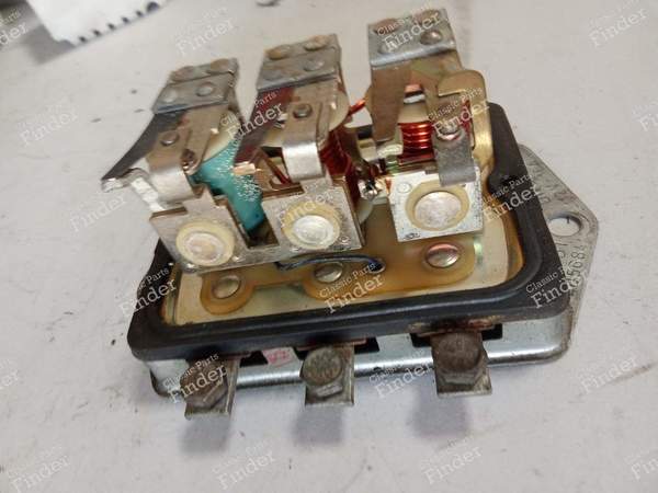 Voltage regulator - FIAT 1100/103 - 405684 GN2- 0