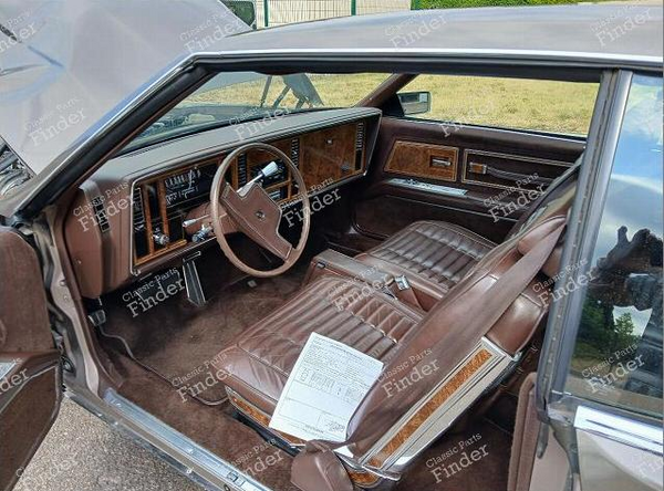 Komplettes Fahrzeug zur Restaurierung oder als Ersatzteilspender - BUICK Riviera - 6