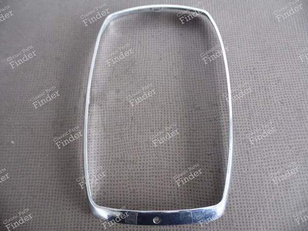 ENJOLIVEUR DE PHARE - MERCEDES BENZ /8 (W114 / W115) - 1305542052 / A1158260089- 0