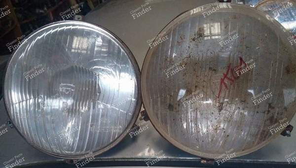 Deux optiques de phare - SIMCA Coupé 1000 / 1200 S - Equilux 61222603- 0
