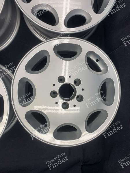 E500 OEM 8 Holes Alloy Wheels 8Jx16 ET34 - MERCEDES BENZ E (W124) - 1244011402- 3