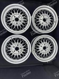 Original Alloy Wheels BBS RG 010 7Jx16 ET36 5x112 ONLY 6,9 kg. For Mercedes W124 W126 W201 W123 W108 - MERCEDES BENZ W108 / W109