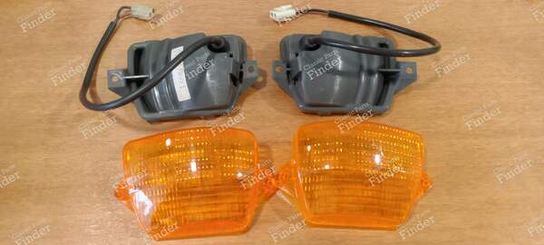 Front turn signals - AUDI 80 / 4000 / 5+5 (B2) - VW 855953049 - VW 855953050- 1