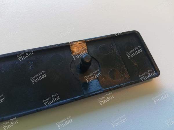 Sigle de coffre GTX - RENAULT 9 / Alliance / Broadway / 11 / Encore (R9 / R11) - 7700751349- 7