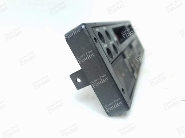 Clarion PU-9358A Boutons du couvercle de la radio - CITROËN XM - PU-9358A- 2