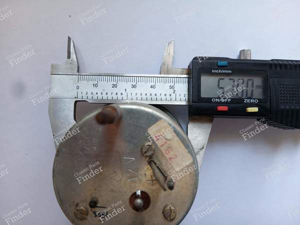 Horloge à quartz - MERCEDES BENZ /8 (W114 / W115) - 214/3/3- 4