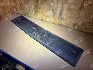 Lufteinlass der Motorhaube - VOLKSWAGEN (VW) Golf I / Rabbit / Caddy / Jetta - 0583G1- thumb-3