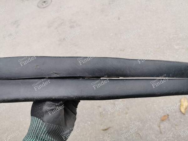 Gummy Lips for front bumper - PEUGEOT 406 Coupé - ZU03620400 / ZU03620500- 3