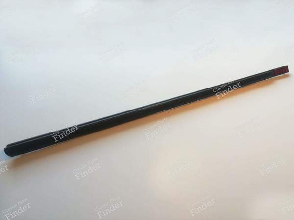 Baguette fine de portière, coté droit - version 3 portes - VOLKSWAGEN (VW) Golf II / Jetta - 191853516D- 1