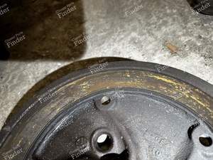 Rear brake drum and anchor plate - VOLKSWAGEN (VW) T1 - thumb-2