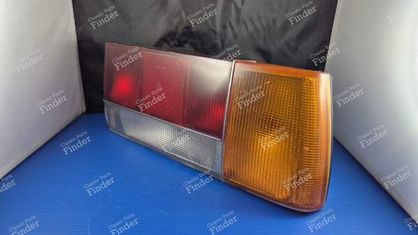 Complete Right Rear Taillight - Phase 1 - PEUGEOT 505 - 12200454- 2