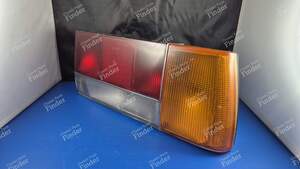 Complete Right Rear Taillight - Phase 1 - PEUGEOT 505 - 12200454- thumb-2