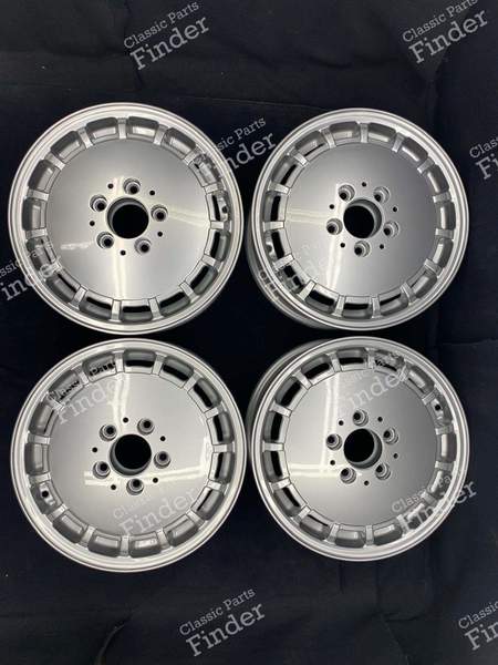 Original 'Gullideckel' Alloy Wheels 6Jx15 ET49 - MERCEDES BENZ 190 (W201) - 2014001502- 1