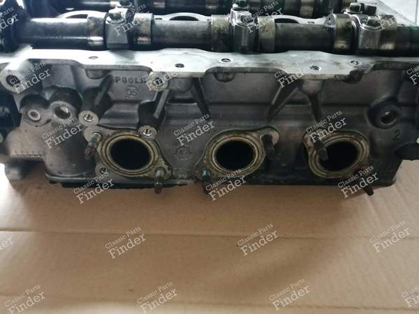 Culasse avec arbres à cames / poulies - Moteur 2.7 HDI - CITROËN C6 - P80LA- 1