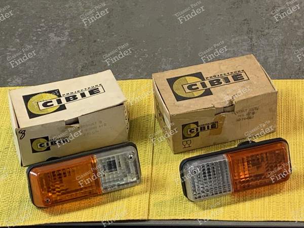 2 Two-tone turn signals / Nightlights - R12, A310 V6, Talbot... - ALPINE A310 - 3076- 2