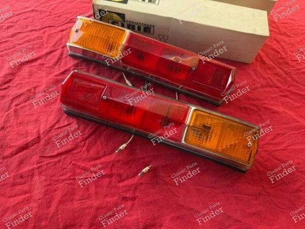 Ein komplettes Paar Rückleuchten - SIMCA-CHRYSLER-TALBOT 1100 / 1204 / VF - 80 76 001 (G) / 80 76 002 (D)- 1