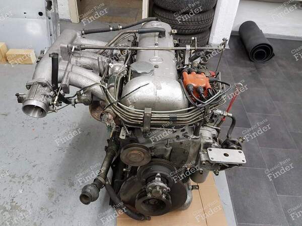 Mercedes Engine M189.988 - MERCEDES BENZ W111 / W112 (Heckflosse) - 1