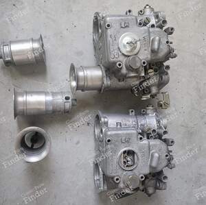 Ein Satz aus zwei Weber 40 DCOE-Vergasern für einen 1300-ccm-Motor - RENAULT 8 / 10 (R8 / R10)