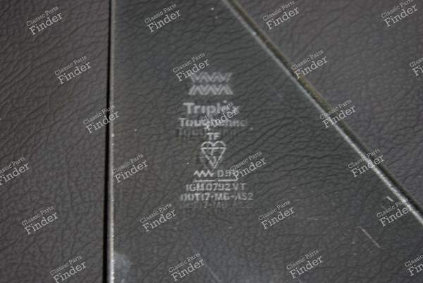 Fensterscheibe der rechten Viertellampe - LOTUS Europa - 1