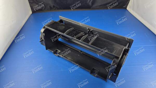 Support d'autoradio avec volet rabattable - PEUGEOT 806 - 8212Z1 / 224813- 3