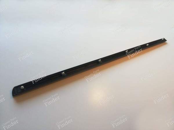 Baguette fine de portière, coté droit - version 3 portes - VOLKSWAGEN (VW) Golf II / Jetta - 191853516D- 8