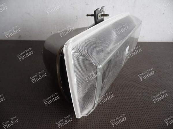 RIGHT FRONT HEADLIGHT - PEUGEOT 305 - 6210.97 / 540079- 7