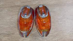 Paire de boîtiers pour feux de position latéraux et clignotants - MERCEDES BENZ W110 - K23239- thumb-5
