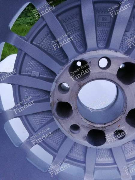 16-inch 'Gullideckel' alloy wheels - MERCEDES BENZ 190 (W201) - 1294000102- 8