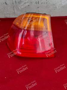 Rücklicht rechts oder links - BMW 3 (E46) - 2300127r- thumb-1