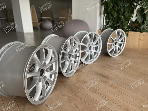 Porsche 996 GT3 RS wheel set for Turbo front/rear - PORSCHE 911 (996) - 996.362.136.02; 996.362.142.02- 0